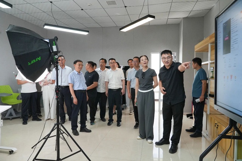 ΢��ͼƬ_20250825092040